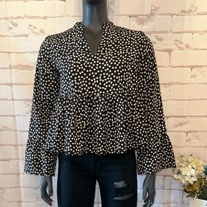 Black and White Fower Print Blouse